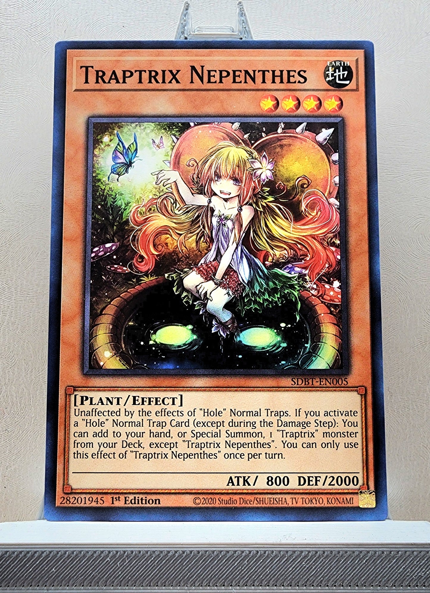 Yugioh! Structure Deck: Beware of Traptrix Singles (SDBT - Common) 1st Edition