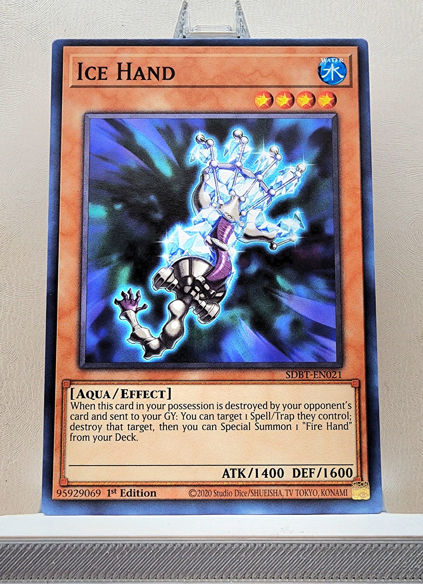 Yugioh! Structure Deck: Beware of Traptrix Singles (SDBT - Common) 1st Edition