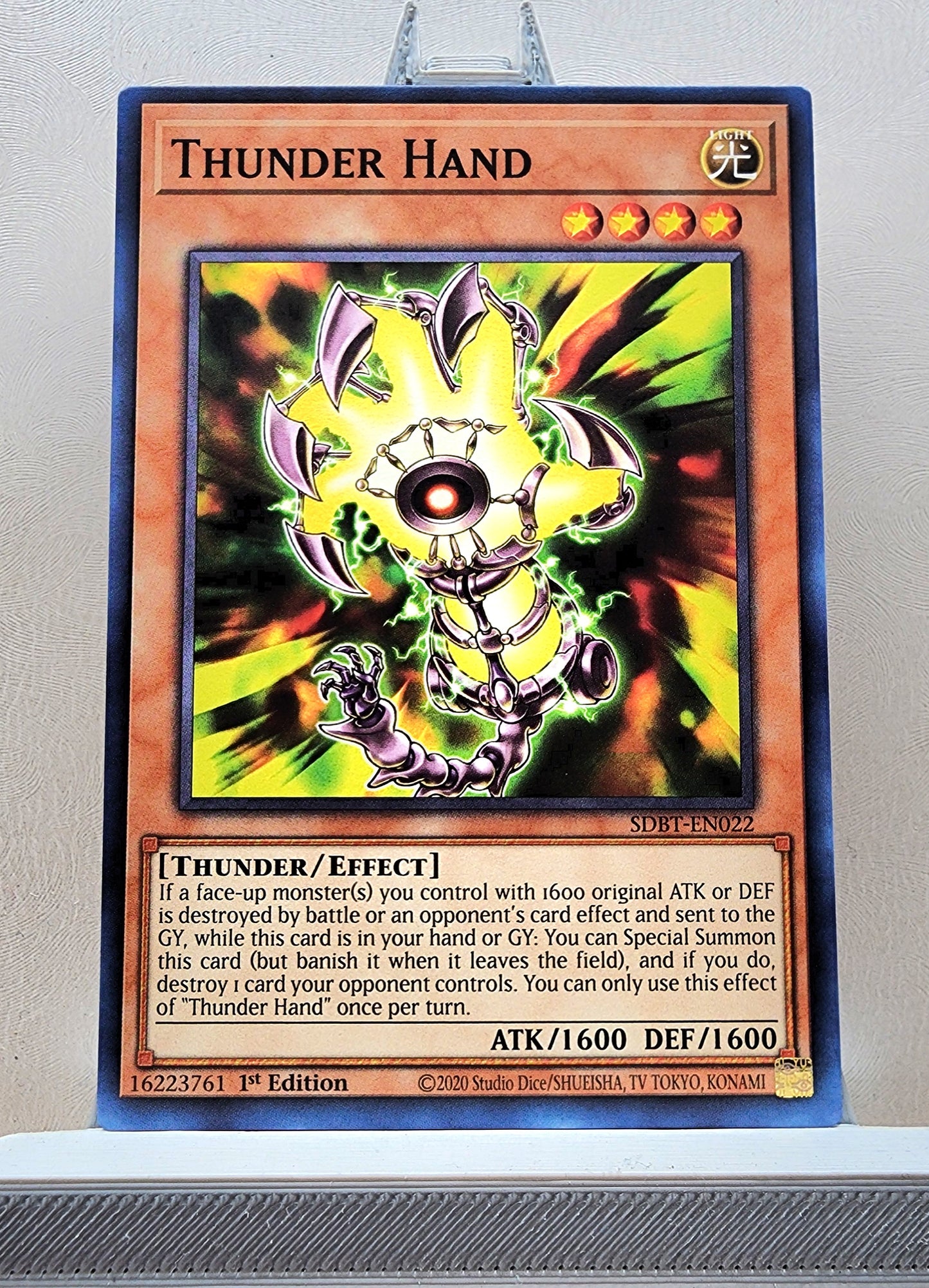Yugioh! Structure Deck: Beware of Traptrix Singles (SDBT - Common) 1st Edition