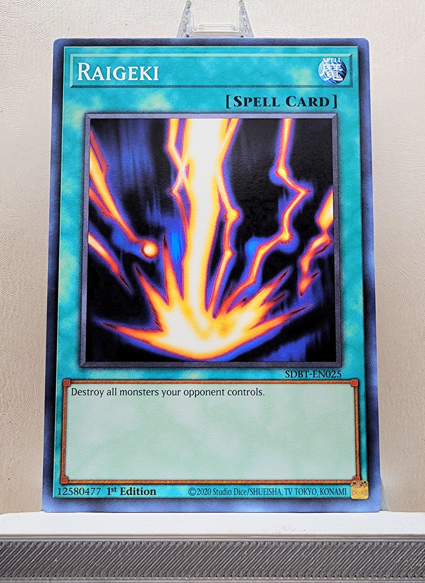 Yugioh! 1x Raigeki (SDBT - Common) 1st Edition