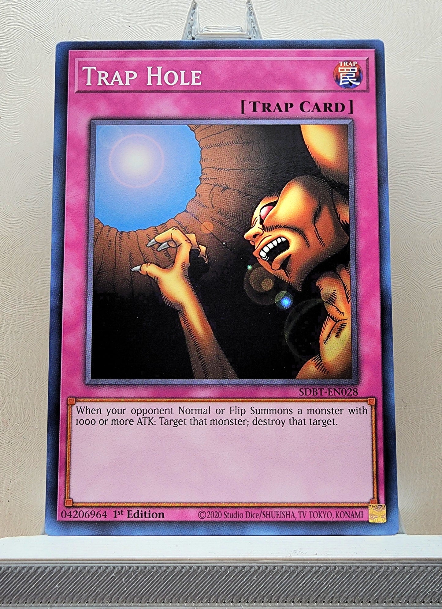 Yugioh! Structure Deck: Beware of Traptrix Singles (SDBT - Common) 1st Edition