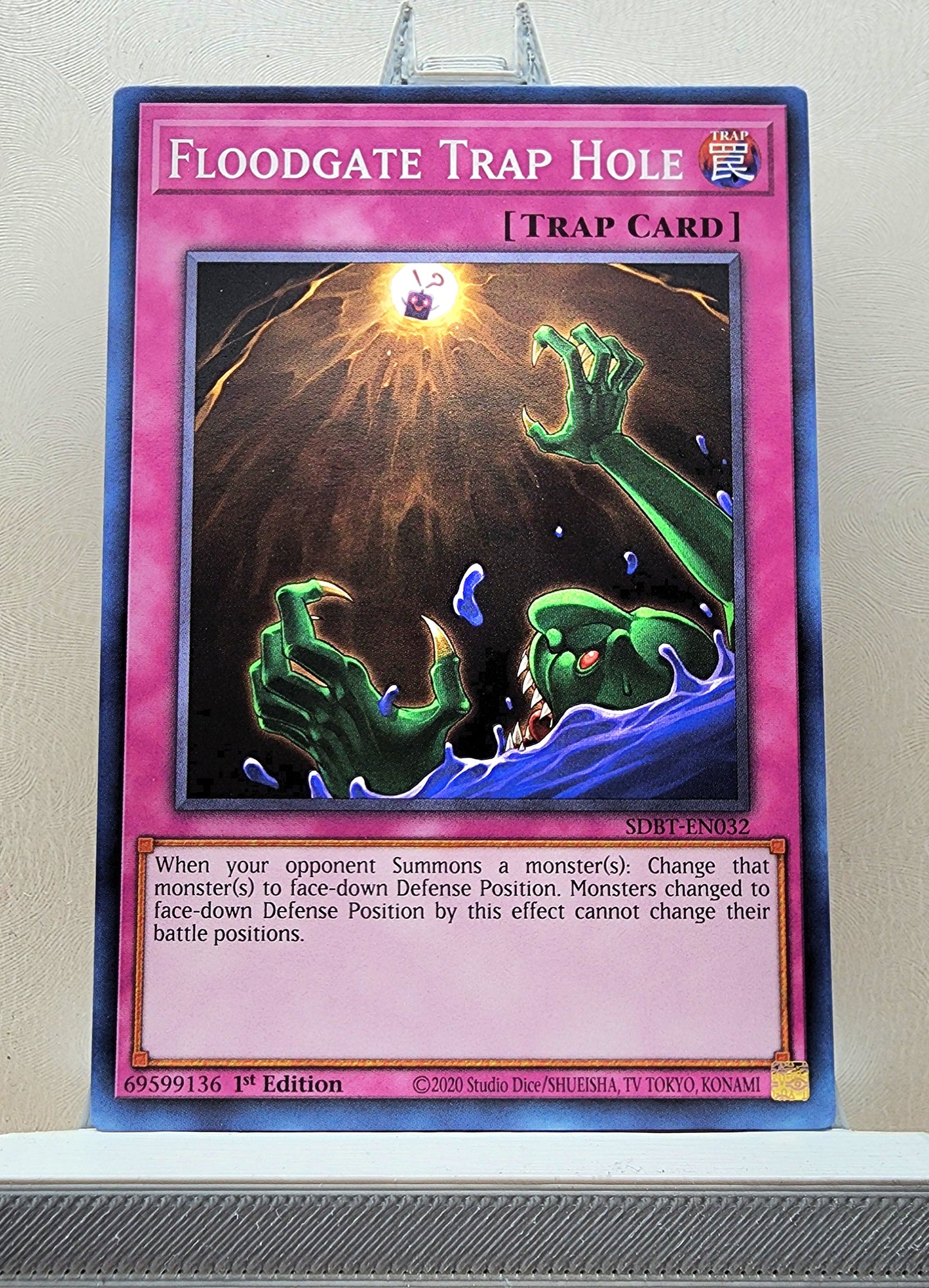 Yugioh! Structure Deck: Beware of Traptrix Singles (SDBT - Common) 1st Edition