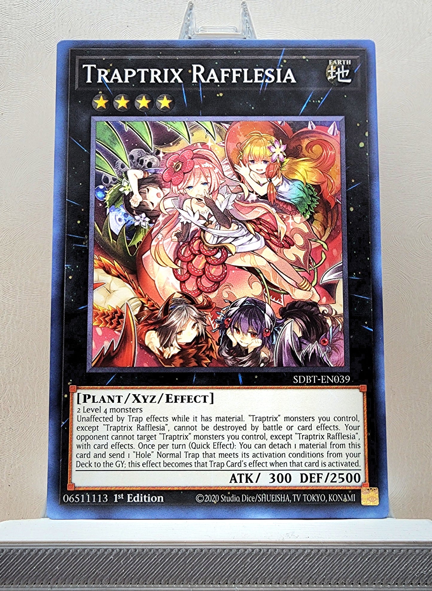 Yugioh! Structure Deck: Beware of Traptrix Singles (SDBT - Common) 1st Edition