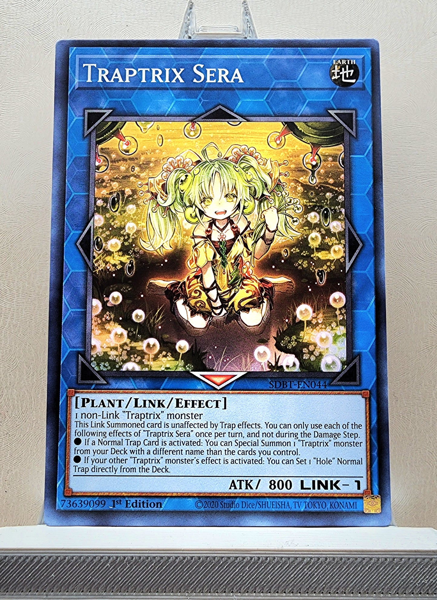 Yugioh! Structure Deck: Beware of Traptrix Singles (SDBT - Common) 1st Edition