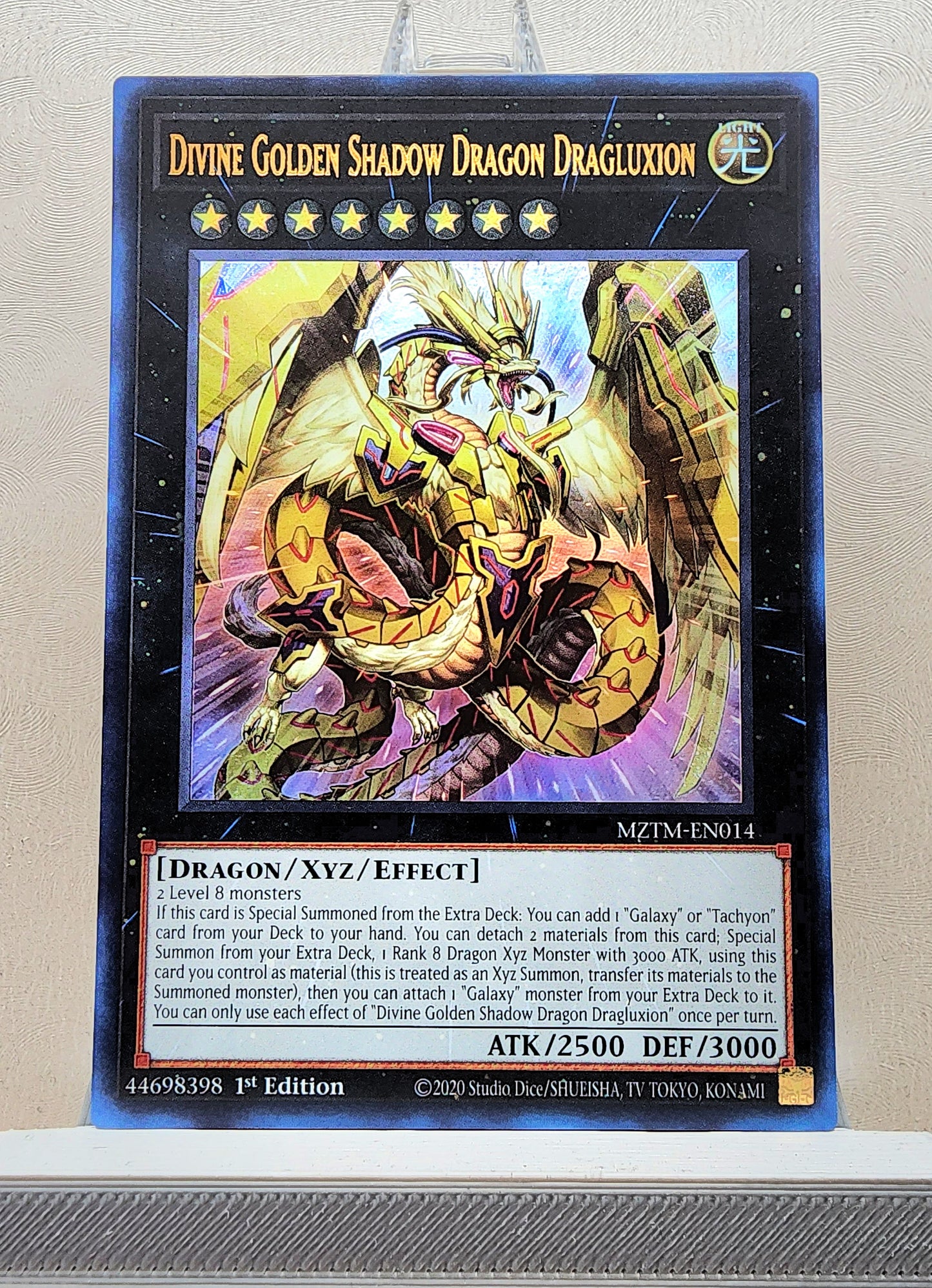 Yugioh! 1x Divine Golden Shadow Dragon Dragluxion (MZTM - Ultra Rare) 1st Edition