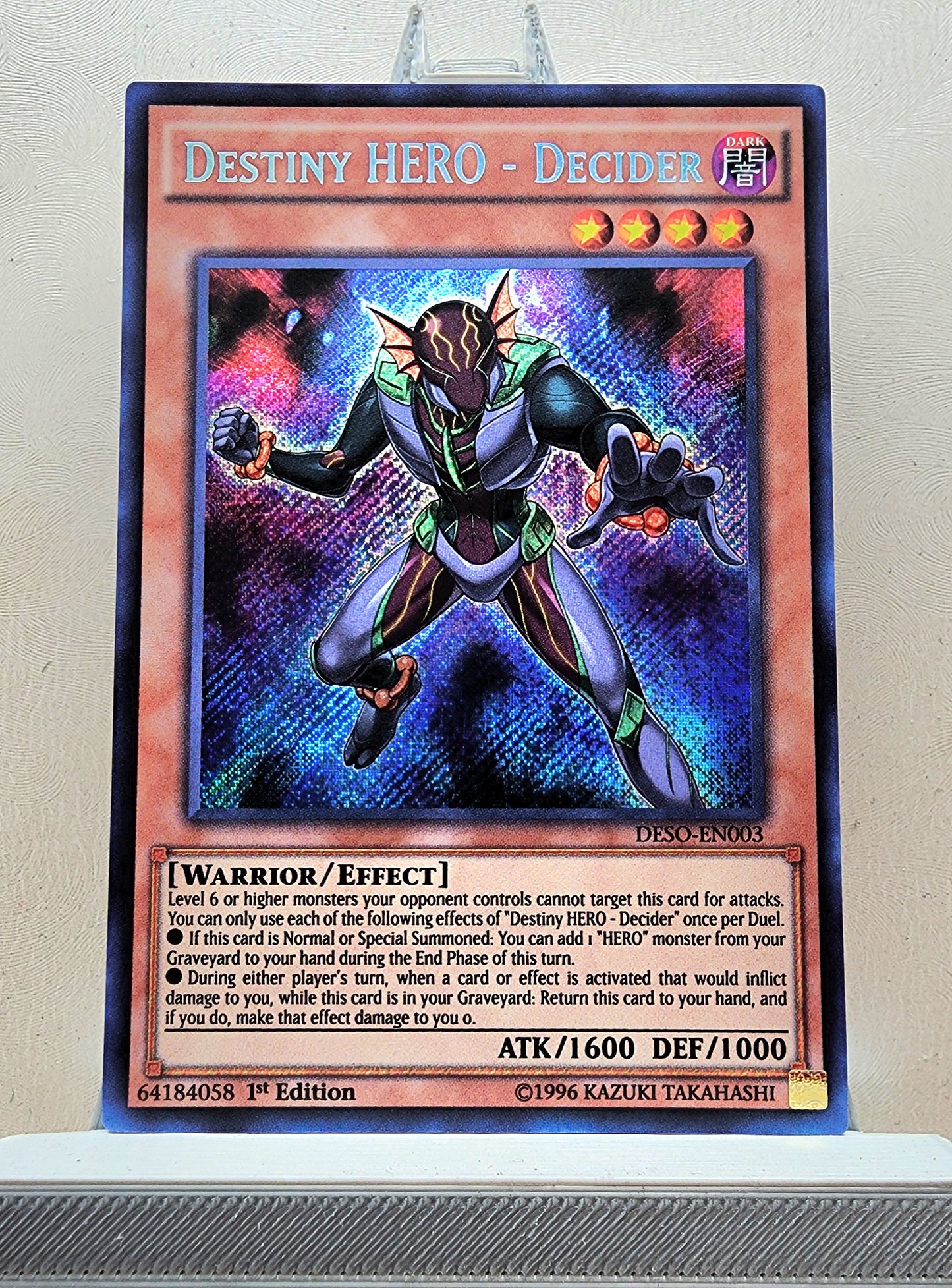 Yugioh! 1x Destiny HERO - Decider (DESO - Secret Rare) 1st Edition