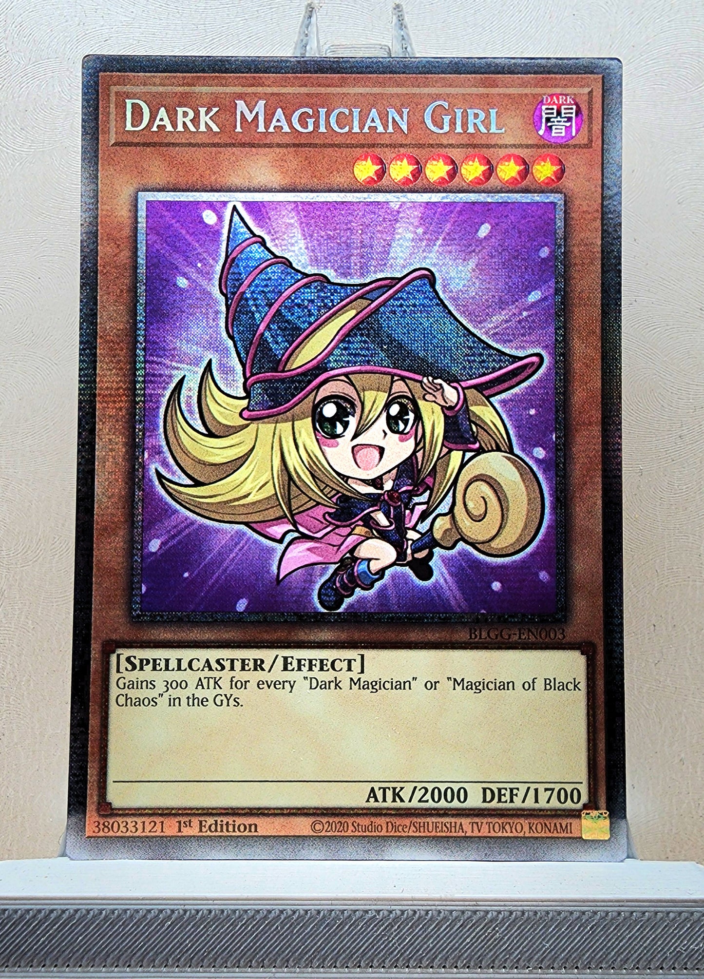 Yugioh! 1x Dark Magician Girl Chibi Artwork (BLGG - Starlight Rare) 1st Edition