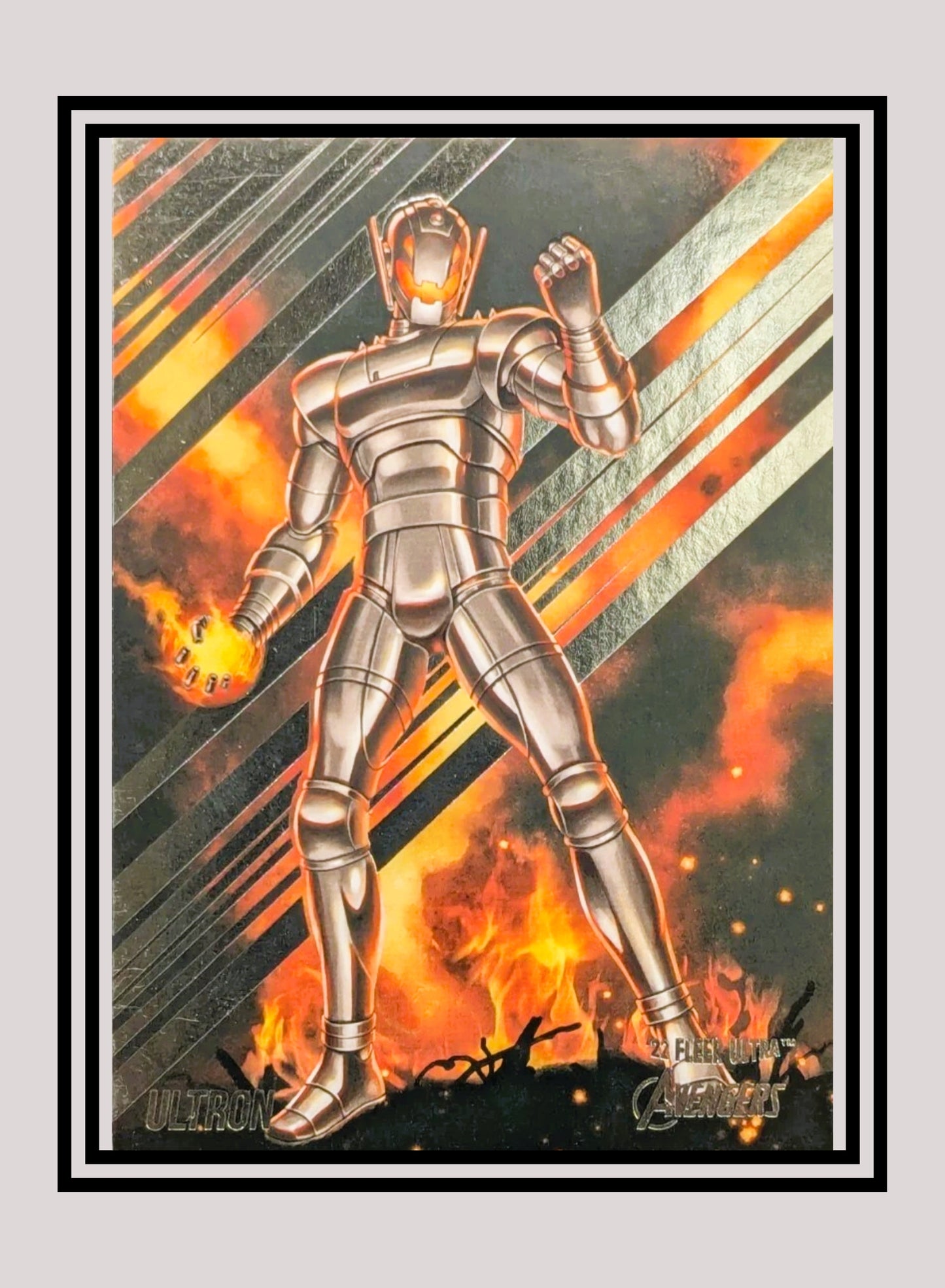 Marvel! 1x Ultron - Base (#80 - 2022 Fleer Ultra Avengers)