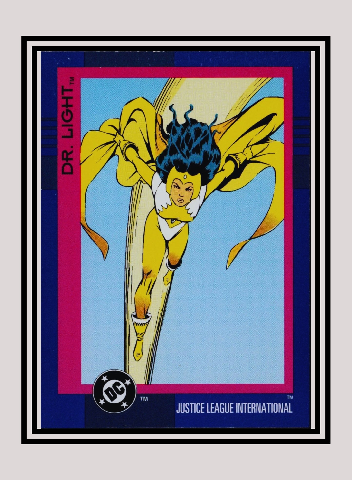 DC! 1x Dr. Light - Base (#048 - 1993 Skybox DC Cosmic Teams)