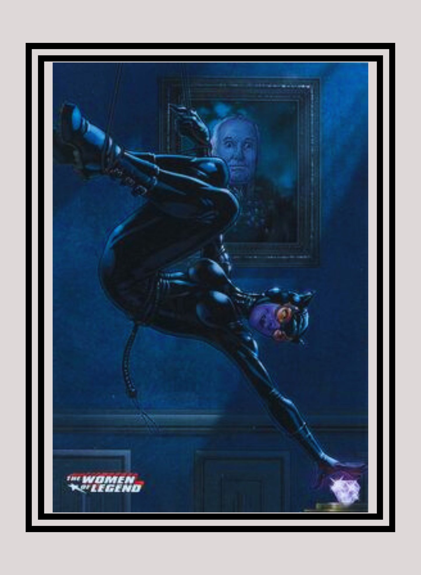 DC! 1x Catwoman - Base (#10 - 2013 Cryptozoic The Women of Legend)