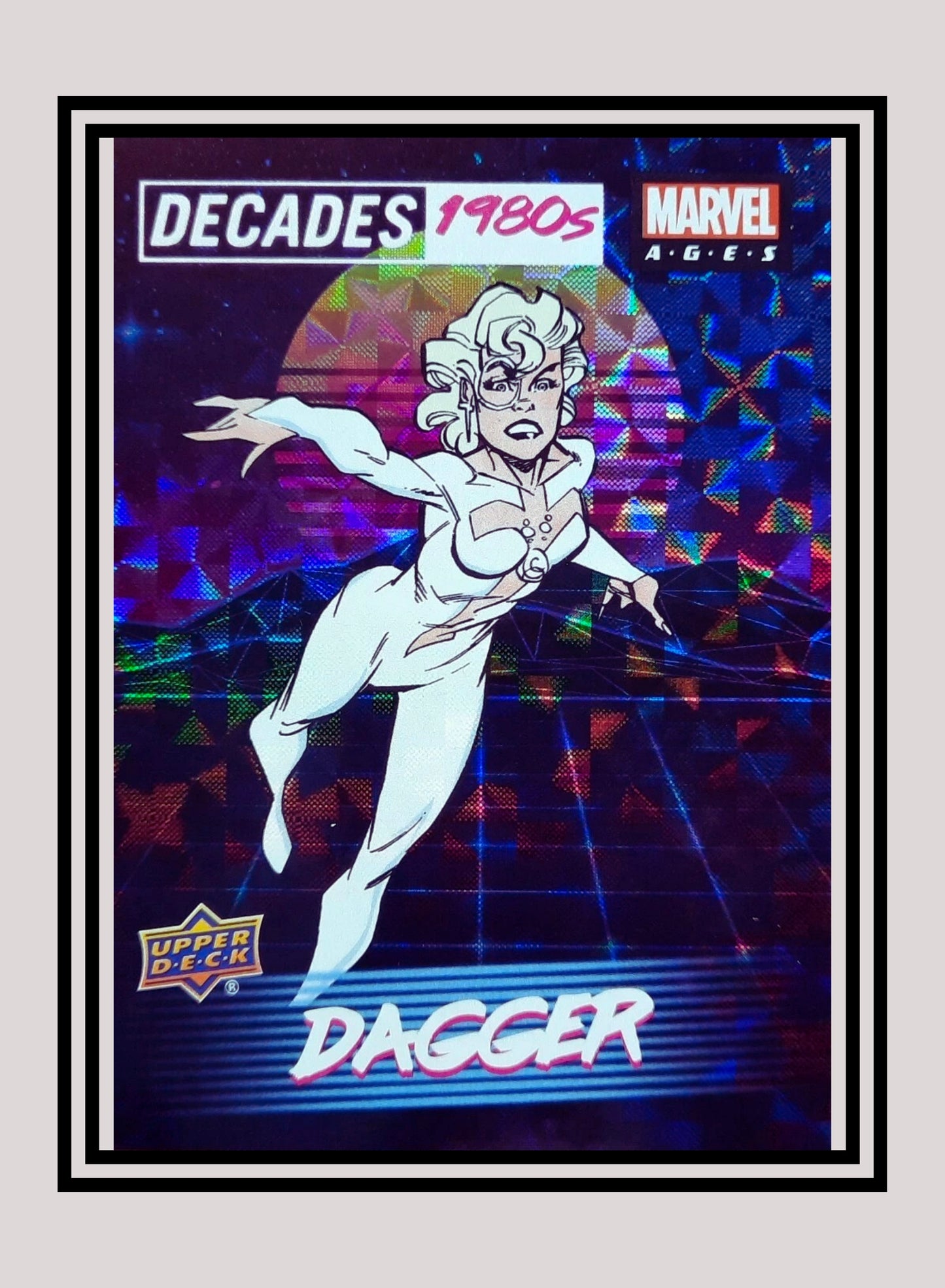 Marvel! 1x Dagger - Prism Refractor Decades 1980 (D8-4 - 2020 Upper Deck Marvel Ages)