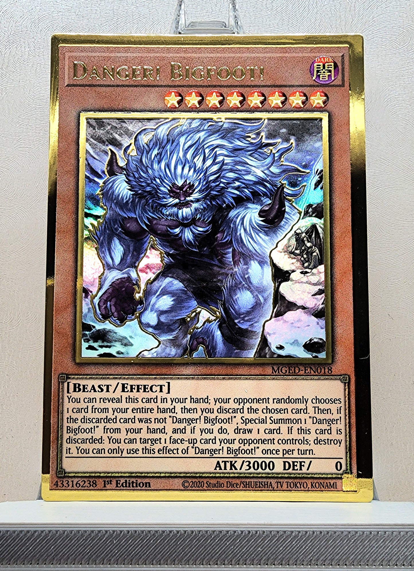 Yugioh! 1x Danger Bigfoot Alt Art (MGED - Premium Gold Rare) 1st Edition