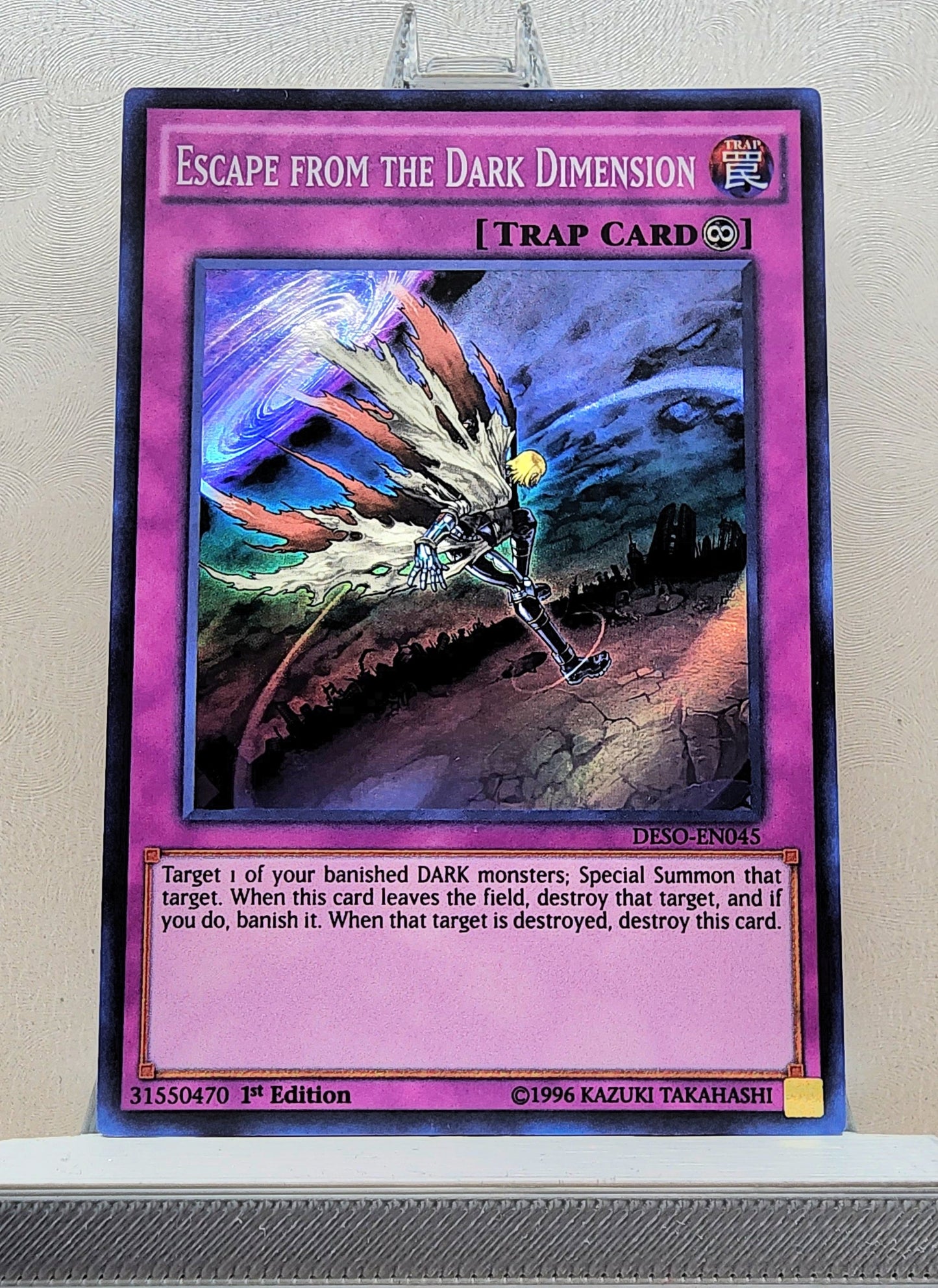 Yugioh! 1x Escape from the Dark Dimension (DESO - Super Rare) 1st Edition