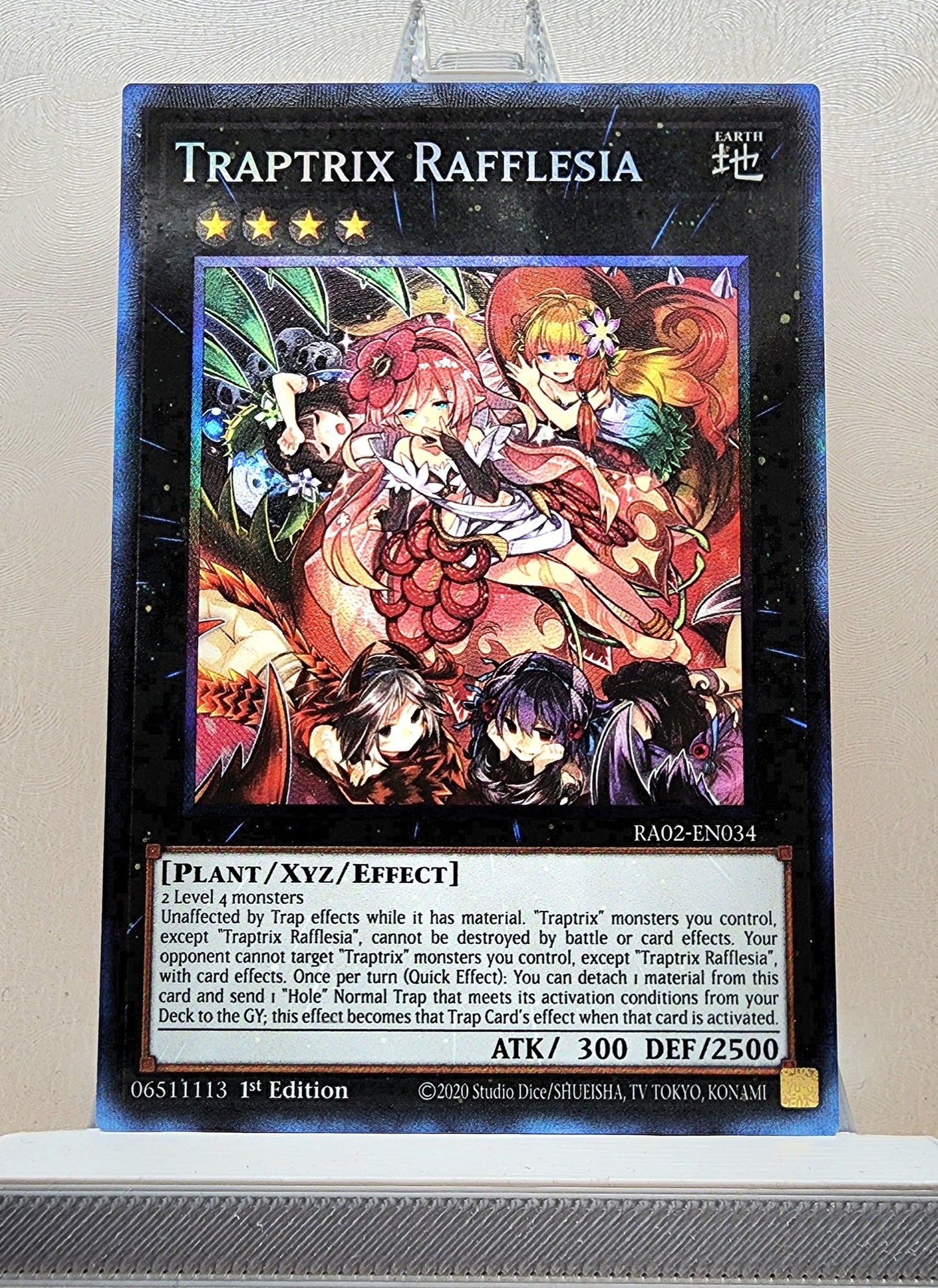 Yugioh! 1x Traptrix Rafflesia (RA02 - Prismatic Collectors Rare) 1st Edition