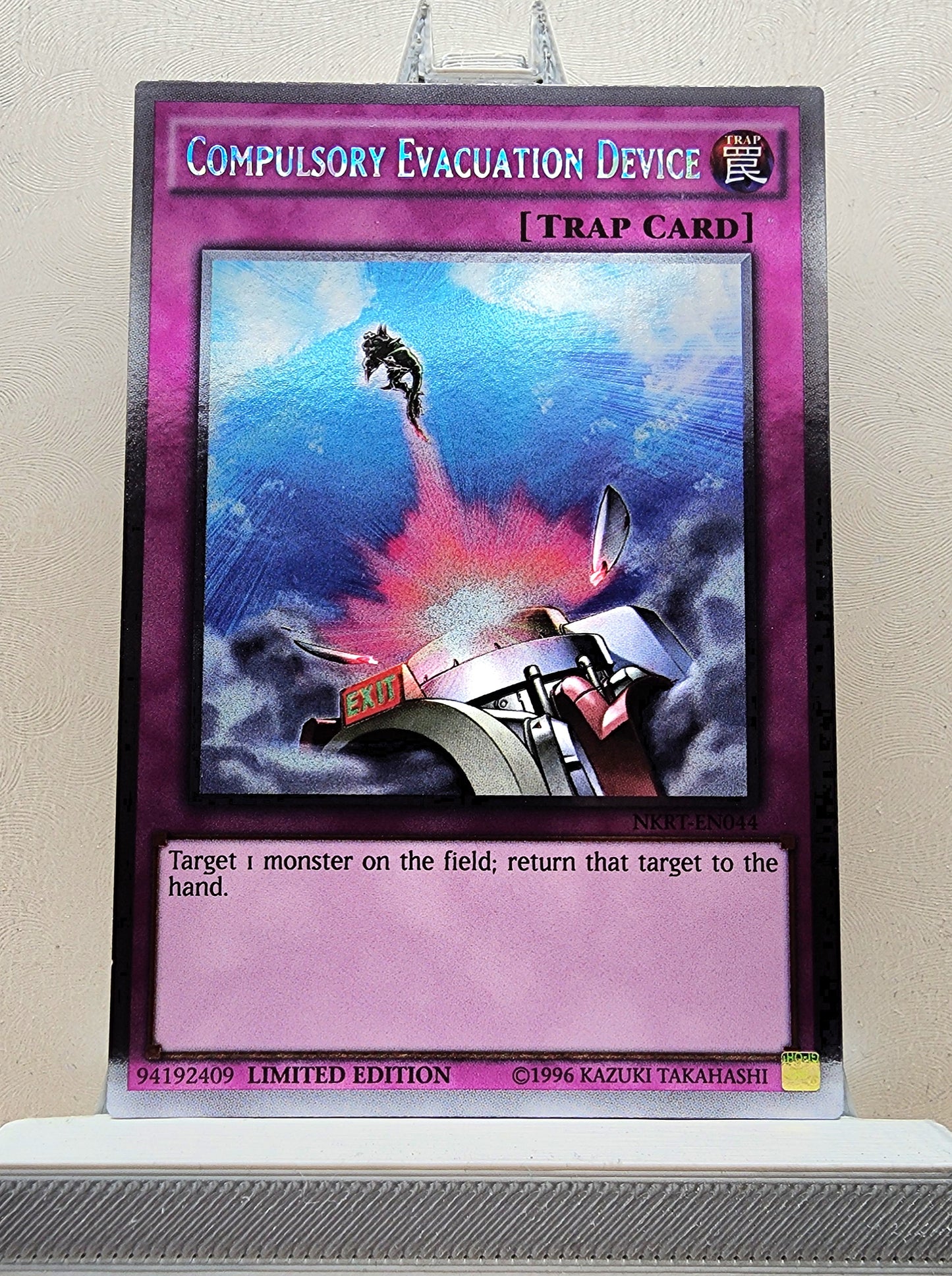 Yugioh! 1x Compulsory Evacuation Device (NKRT - Platinum Rare) Limited Edition