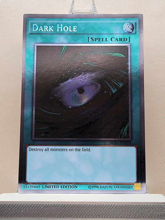 Yugioh! 1x Dark Hole (NKRT - Platinum Rare) Limited Edition