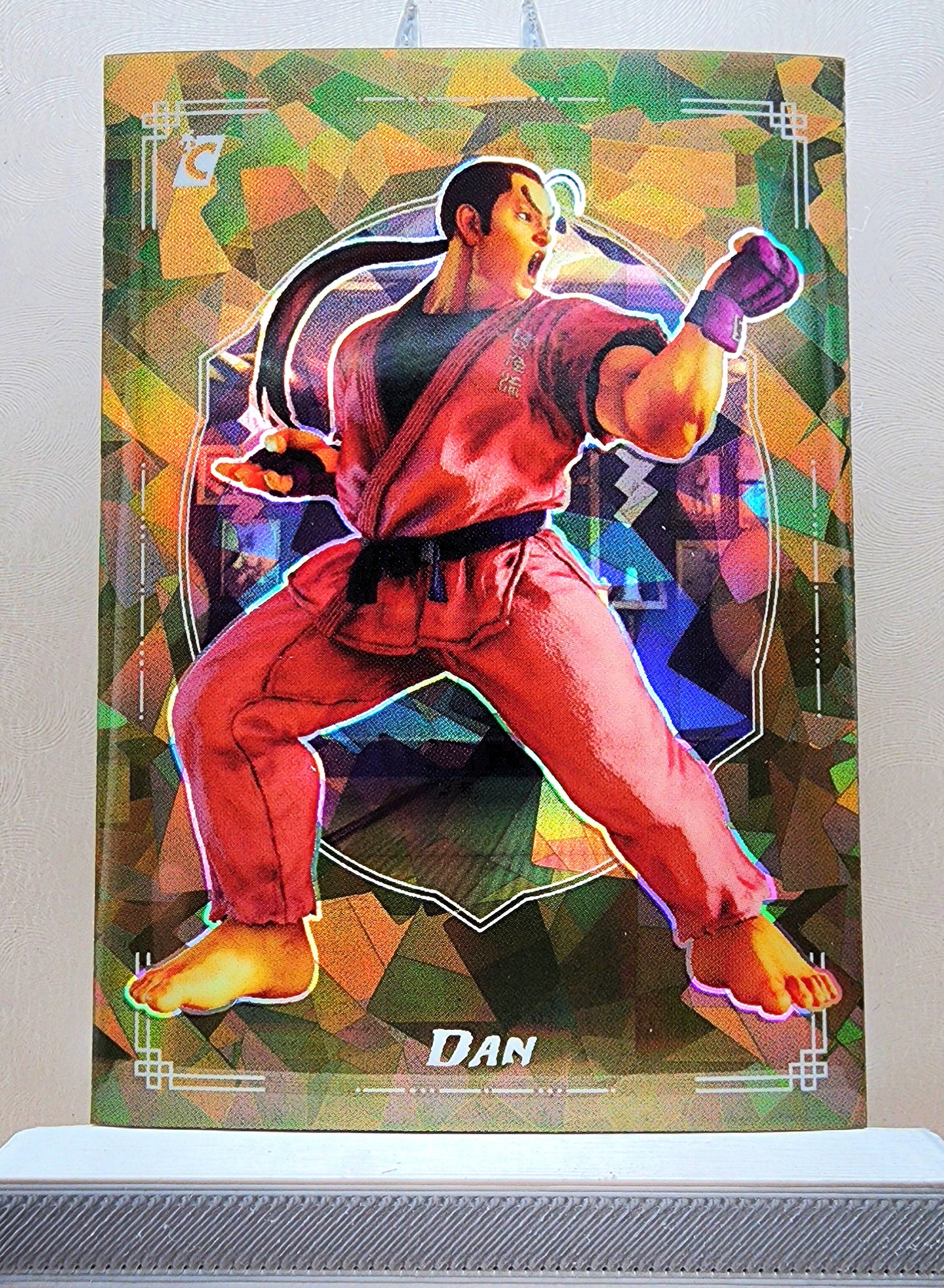 Street Fighter! 1x Dan 10/10 - Gold Refractor (#23 - 2023 Cardsmiths Street Fighter Series One)