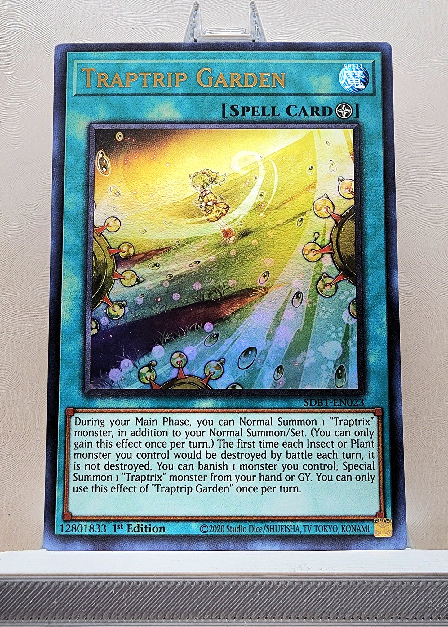 Yugioh! 1x Traptrip Garden (SDBT - Ultra Rare) 1st Edition