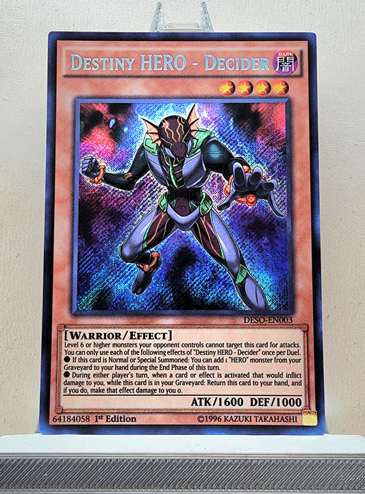 Yugioh! 1x Destiny HERO - Decider (DESO - Secret Rare) 1st Edition