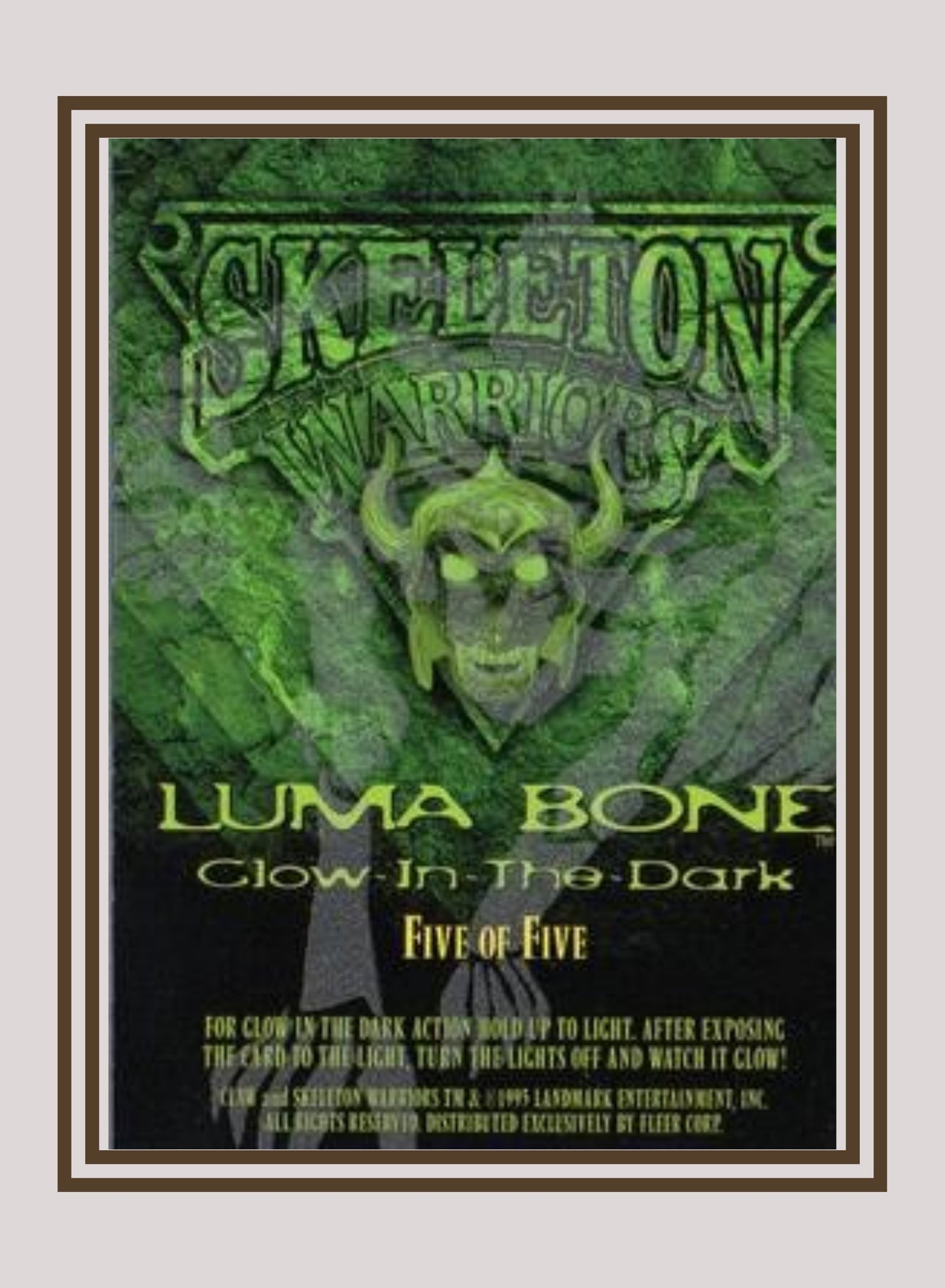 1x Claw - Luma Bone (#05 - 1995 Fleer Ultra Skeleton Warriors)